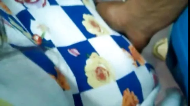 XXX hiçbir kayıt Bir sandalye türkçe amatör porn üzerinde kadın mastürbasyon