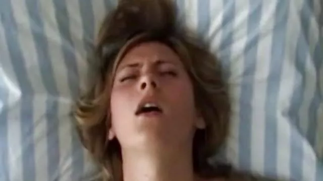 XXX hiçbir kayıt Genç evde amator sikis Aurora Snow DP