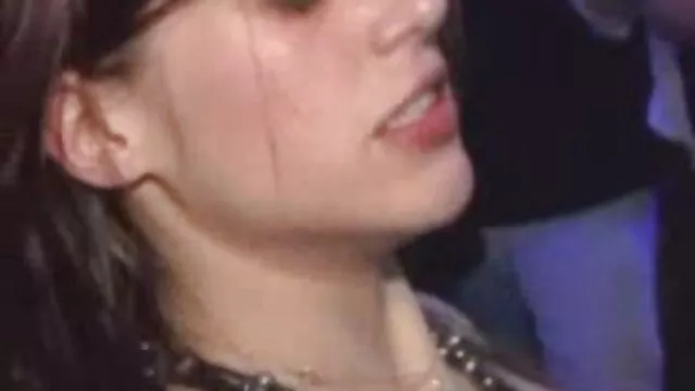 XXX hiçbir kayıt Sistem Fetiş esmer onu amator cekim porn kedi oynuyor