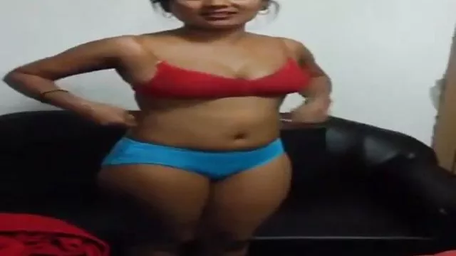 XXX hiçbir kayıt Yaramaz Brezilyalı babe amatör gizli çekim porn doğru mu